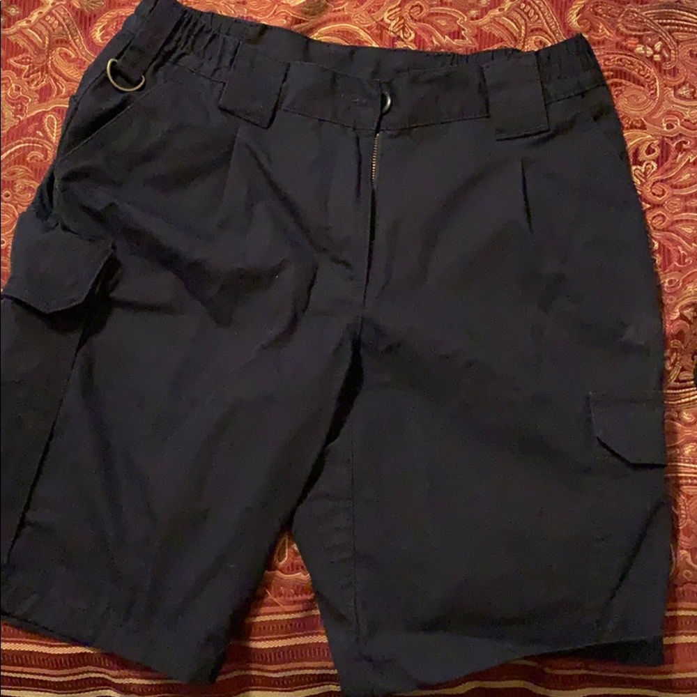 American Airlines Navy cargo short